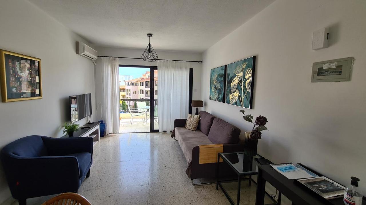 Kings Avenue - Natalia'S Apt Paphos Exterior photo